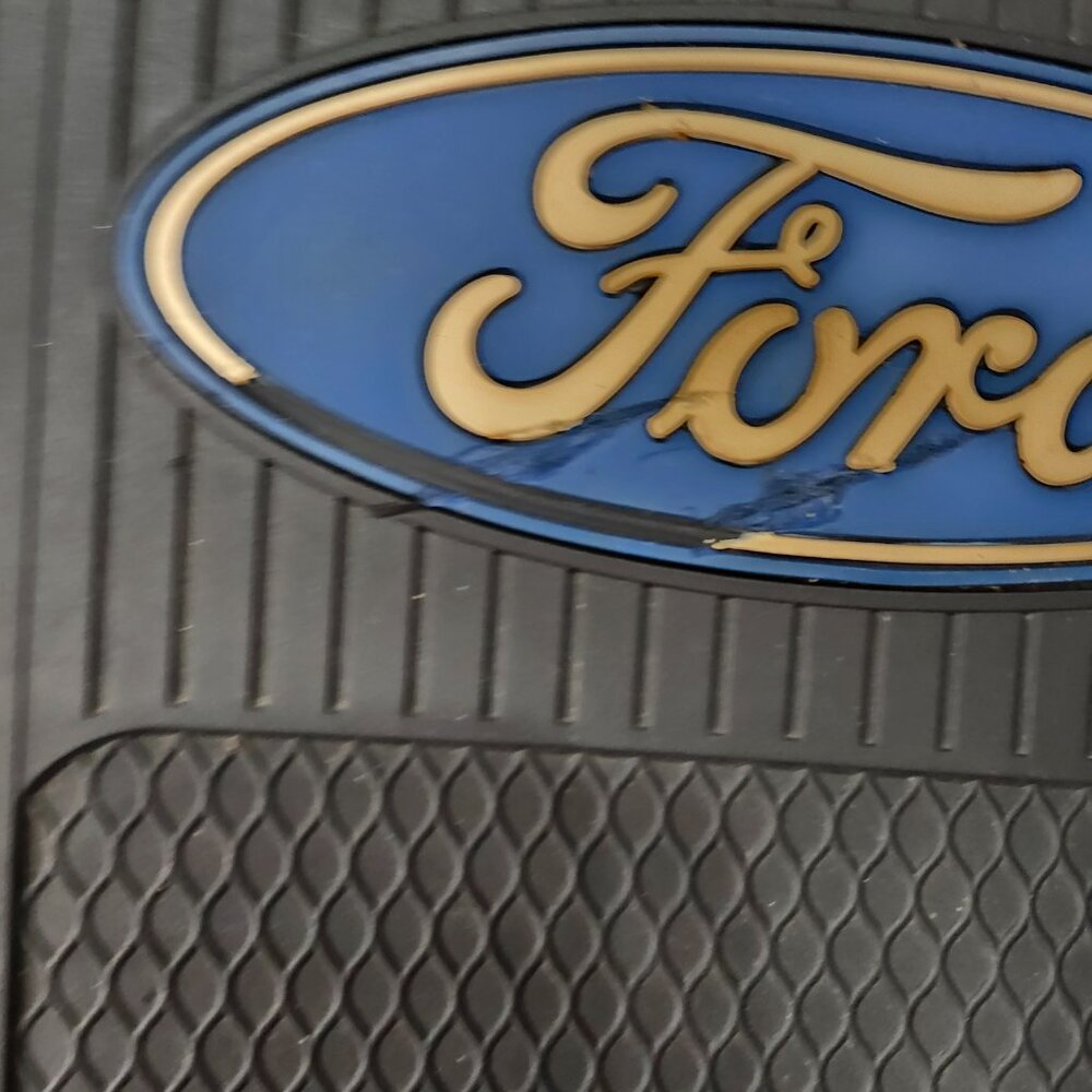 Ford rubber floor mats runner/2 sqaure ones - Picture 5 of 12